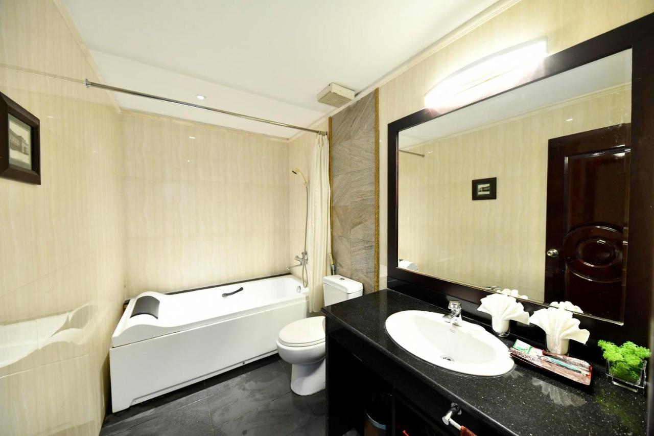 Hanoi Traveller House Exteriör bild